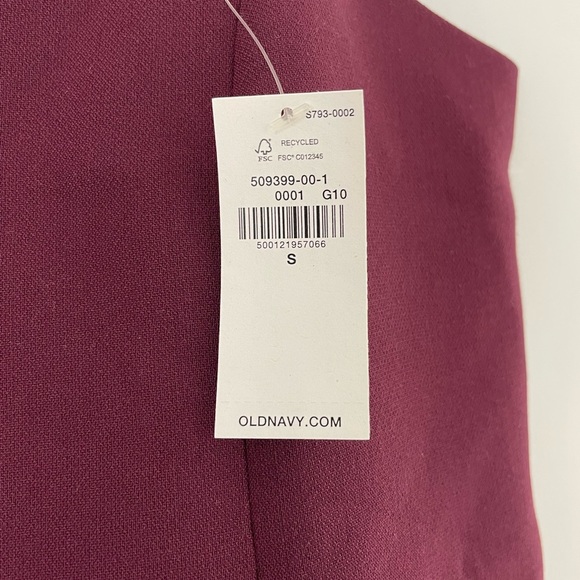 Old Navy NWT Maroon Women’s Small Vest brown Buttons - Picture 2 of 7